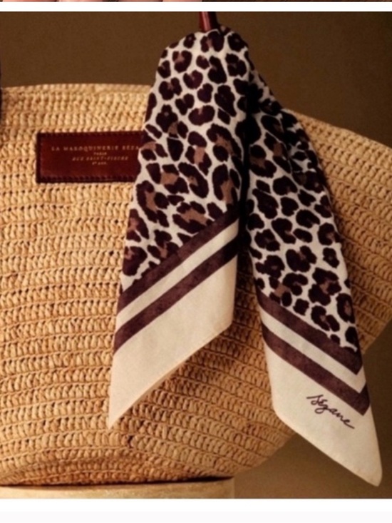 Sezane Accessories - Sezane Le Foulard Leopard Print Scarf - 50 x 50 cm - NWT - Chic Brown Neutral